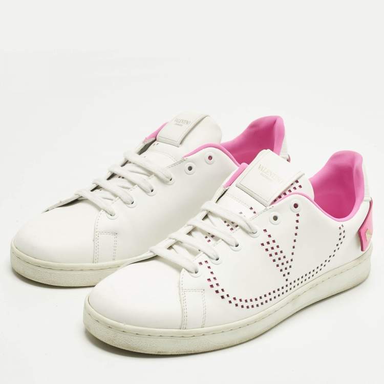 Pre Owned Valentino White Leather Vlogo Rockstud Low Top Sneakers Size 39