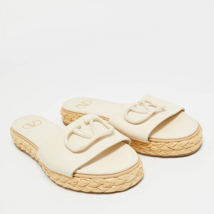 Pre Owned Valentino Cream Leather VLogo Espadrille Flat Slides Size 39
