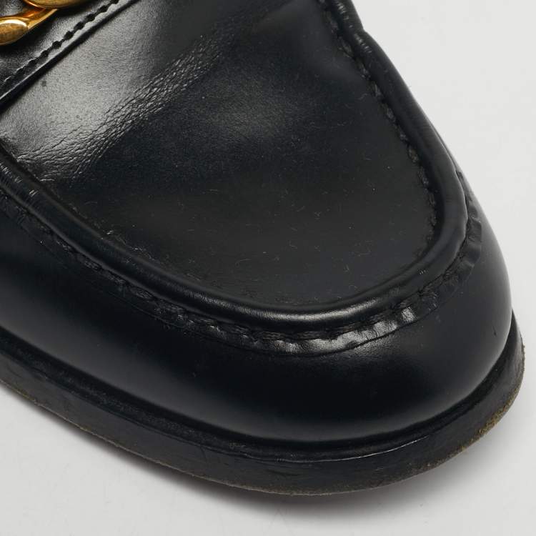 Pre Owned Valentino Black Leather Escape VLogo Chain Slip On Loafers Size 40