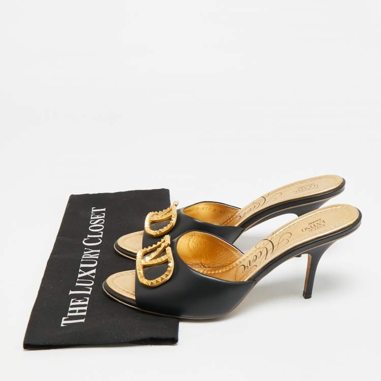 Pre Owned Valentino VLogo Size 41 Black Leather Slide Sandals