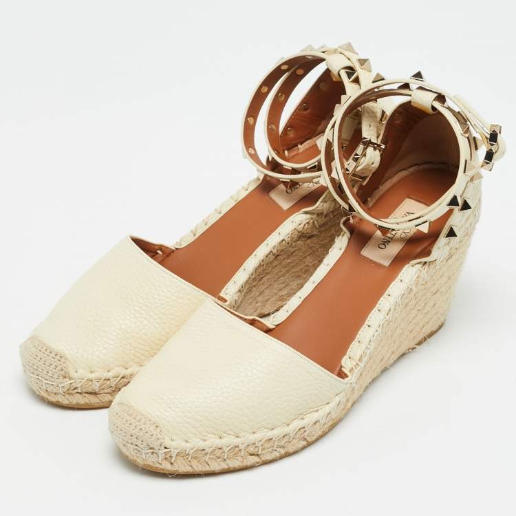 Pre Owned Valentino Rockstud Size 38 Beige Leather  Espadrille Wedge Pumps