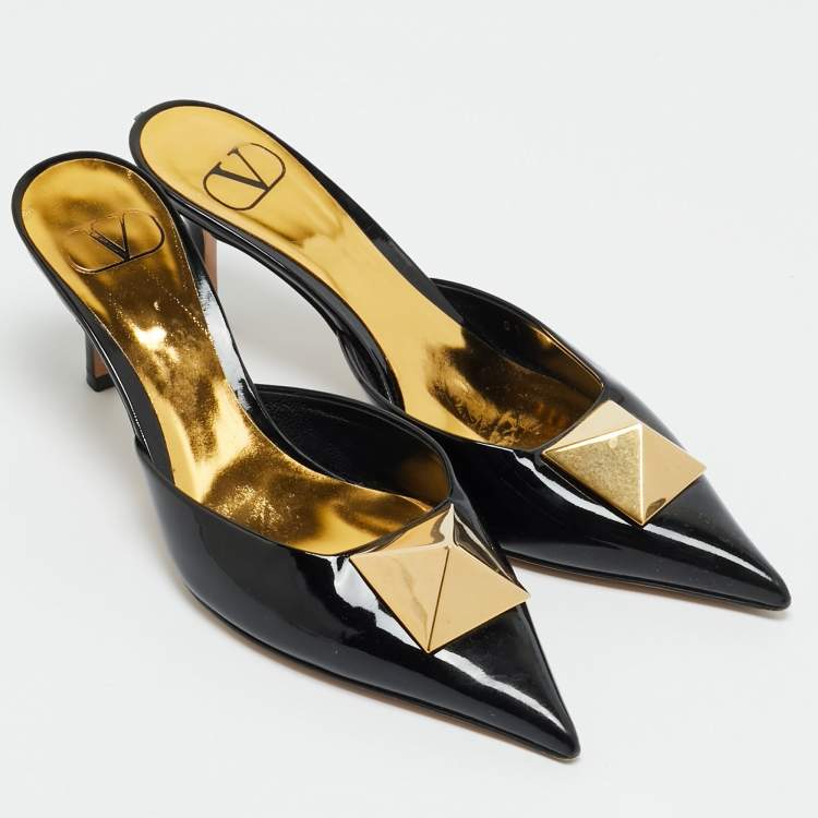 Pre Owned حذاء ميول فالنتينو جلد لامع أسود مقاس 37 بمقدمة مدببة وديكور مسمار واحد