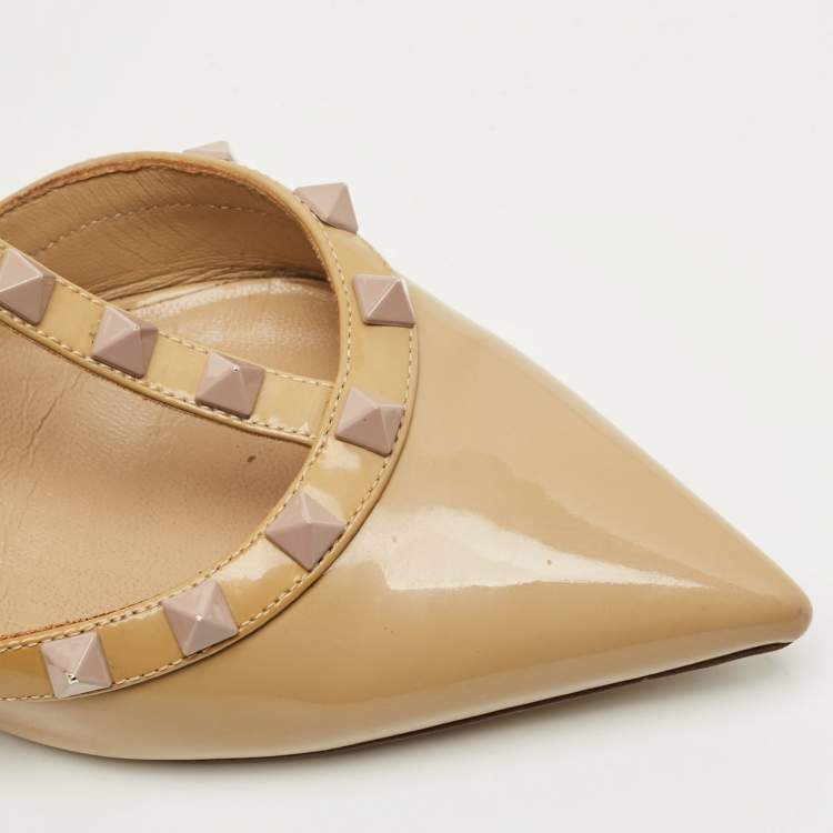 Pre Owned Valentino Rockstud Size 36 Beige Patent Leather Pumps
