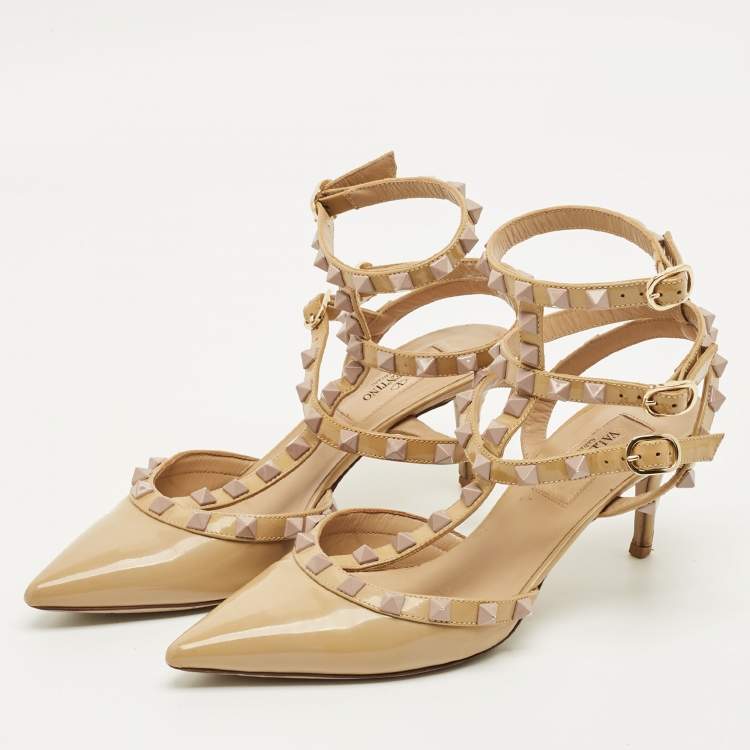 Pre Owned Valentino Rockstud Size 36 Beige Patent Leather Pumps