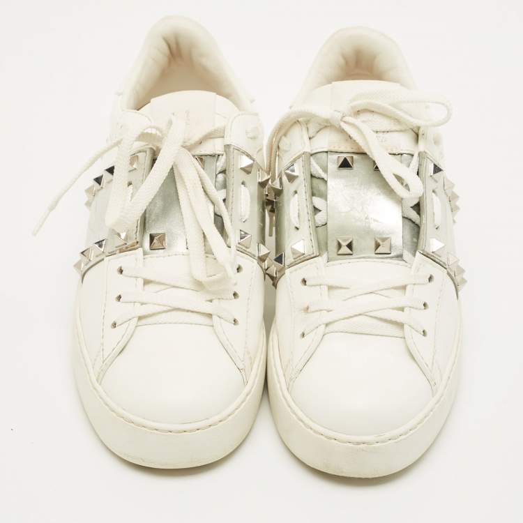 Pre Owned Valentino Rockstud Size 39 White/Silver Leather Low Top Sneakers
