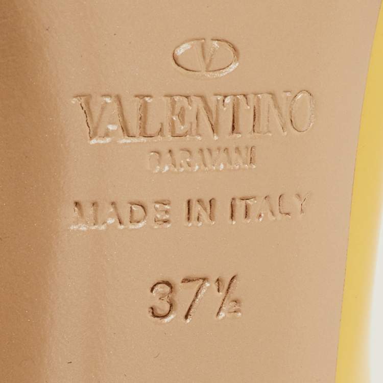 Pre Owned Valentino Rockstud Size 37.5 Yellow/Pink Patent Leather Platform Pumps