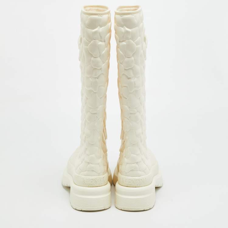 Pre Owned Valentino 03 Rose Edition Atelier Size 36 White Rubber Rain Boots