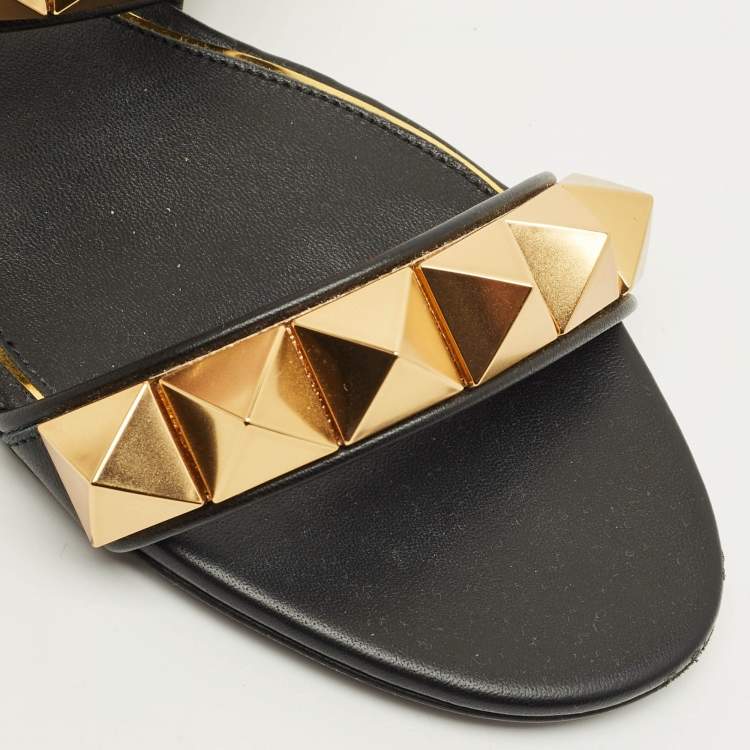 Pre Owned Valentino Roman Stud Size 36.5 Black Leather Slingback Flat Sandals