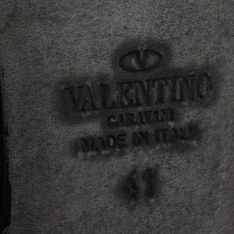 Pre Owned Valentino Rockstud Size 41 Black Leather and Patent Leather Pumps