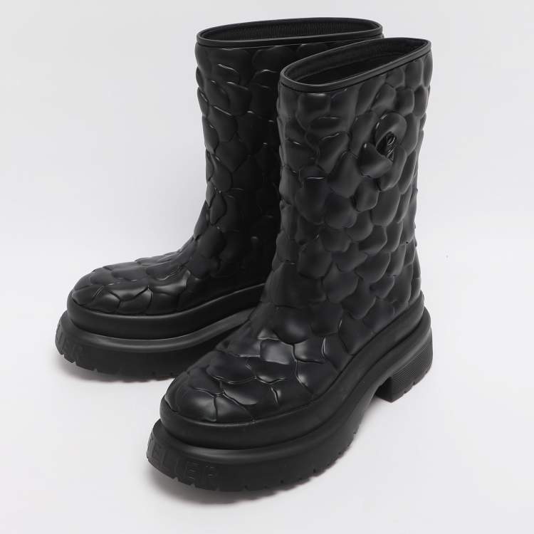 مملوكة مسبقًا Valentino 03 Rose Edition Atelier Size 41 Black Rubber Mid Calf Boots