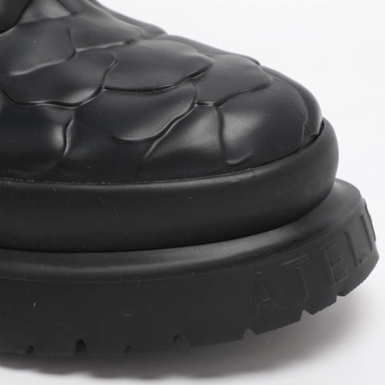مملوكة مسبقًا Valentino 03 Rose Edition Atelier Size 41 Black Rubber Mid Calf Boots