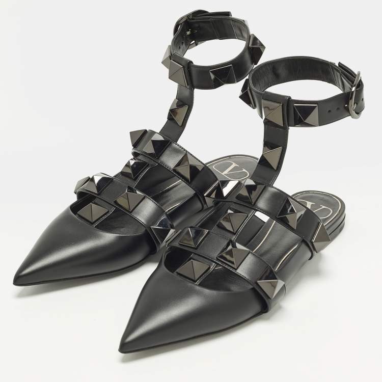 Pre Owned Valentino Roman Stud Size 36 Black Leather Ankle Strap Flats