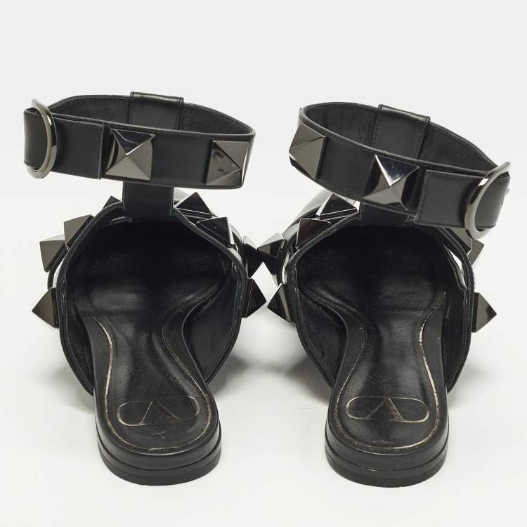 Pre Owned Valentino Roman Stud Size 36 Black Leather Ankle Strap Flats