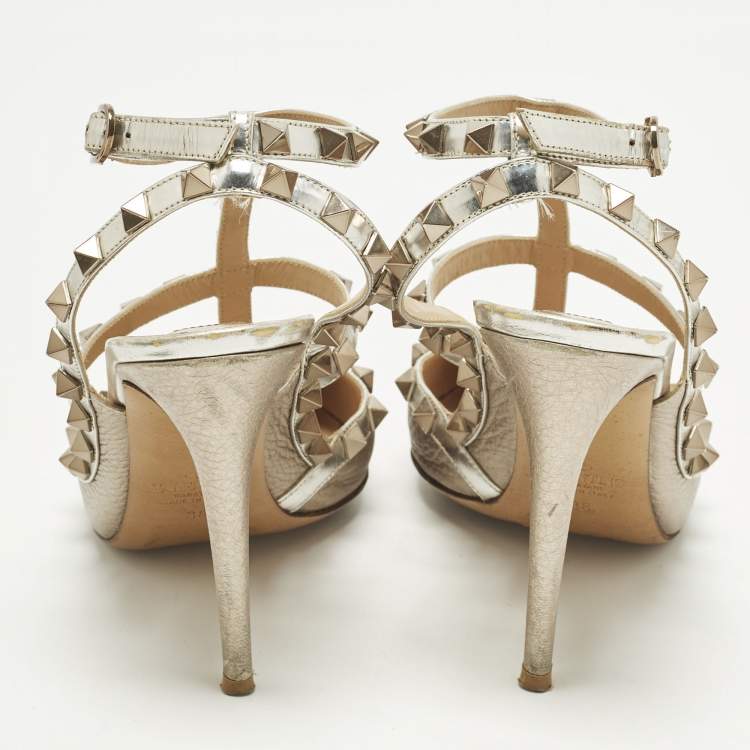 مملوكة مسبقًا Valentino Rockstud Size 38 Metallic Leather Ankle Strap Pumps