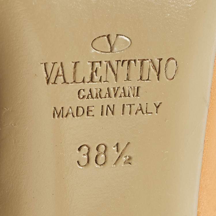 Pre Owned Valentino Rockstud Size 38.5 Beige/Orange Leather Pumps