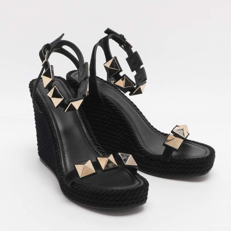 Pre Owned Valentino Roman Stud Size 39 Black Suede Wedge Platform Espadrille Sandals