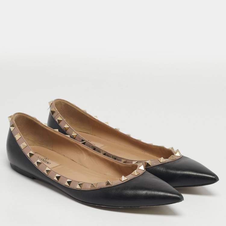 مملوكة مسبقًا Valentino Rockstud Size 39 Black/Beige Leather Ballet Flats