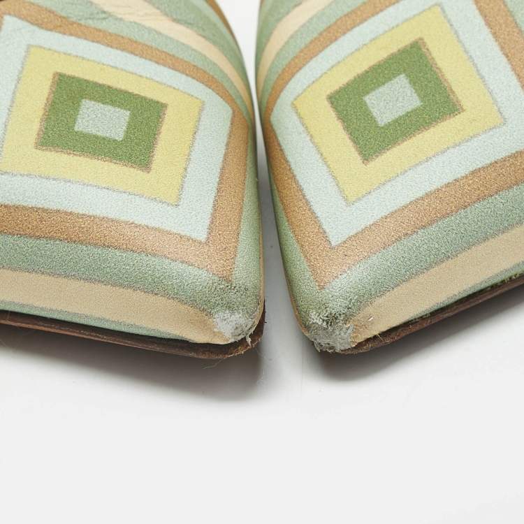 مملوكة مسبقًا Valentino Rockstud Size 39 Multicolor Leather Pumps