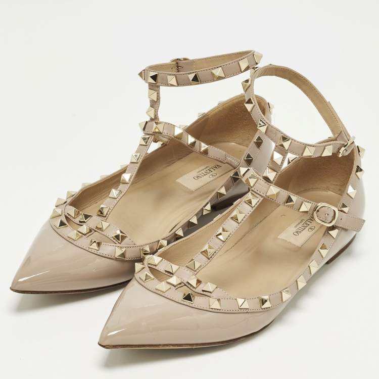 مملوكة مسبقًا Valentino Rockstud Size 39 Beige Leather and Patent Leather Ballet Flats