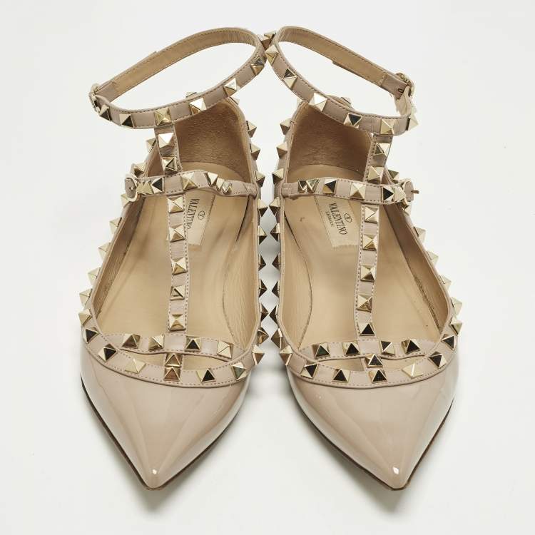 مملوكة مسبقًا Valentino Rockstud Size 39 Beige Leather and Patent Leather Ballet Flats