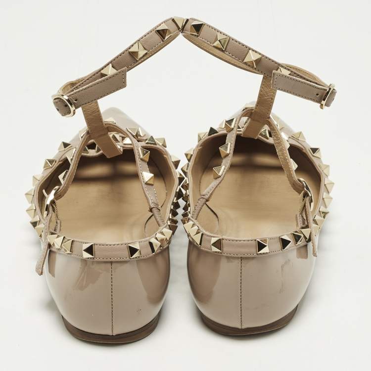 مملوكة مسبقًا Valentino Rockstud Size 39 Beige Leather and Patent Leather Ballet Flats