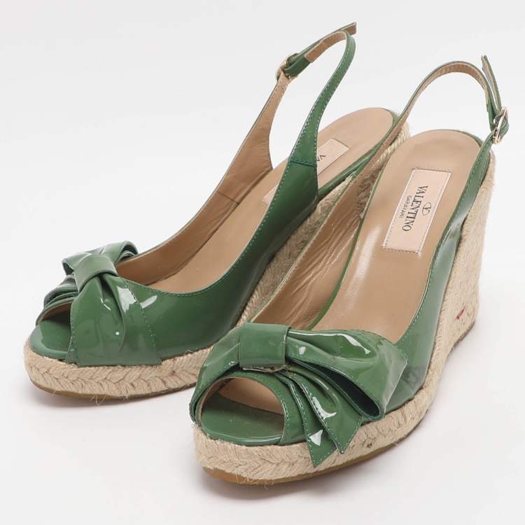 Pre Owned Valentino Bow Size 37 Green Patent Leather Wedge Slingback Sandals