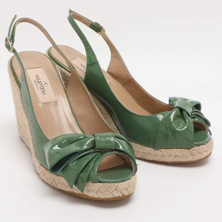Pre Owned Valentino Bow Size 37 Green Patent Leather Wedge Slingback Sandals
