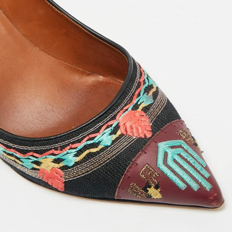 Pre Owned Valentino  Size 40 Black Canvas and Leather Kilim Embroidered Pumps