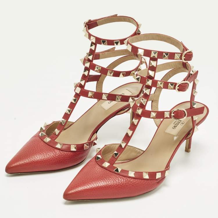 مملوكة مسبقًا Valentino Rockstud Size 39 Red Leather Ankle Strap Pumps