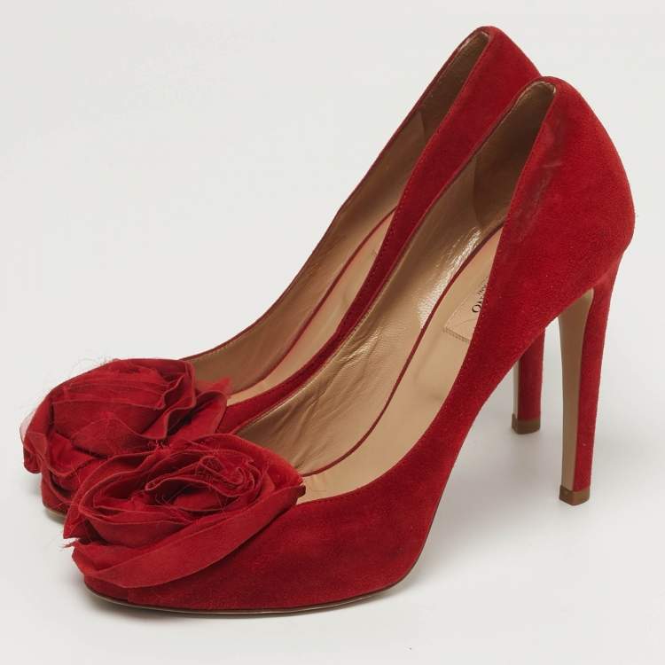 Pre Owned Valentino Rose Applique Size 39 Red Suede Peep Toe Pumps