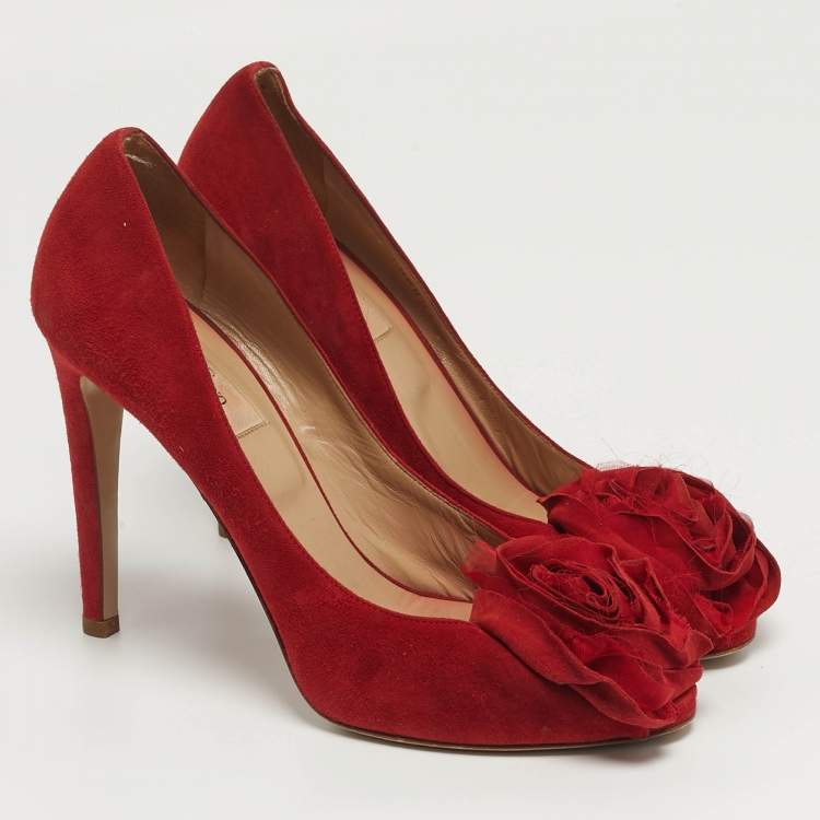 Pre Owned Valentino Rose Applique Size 39 Red Suede Peep Toe Pumps