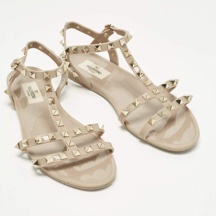 Pre Owned Valentino Rockstud Size 38 Beige Rubber Ankle Strap Flat Sandals