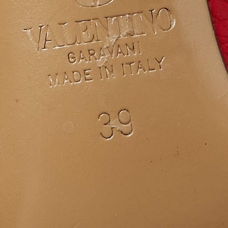 Pre Owned Valentino Rockstud Size 39 Red Leather Ankle Strap Pumps