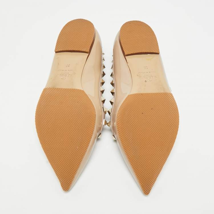 Pre Owned Valentino Rockstud Size 36 Beige Patent Leather Ballet Flats