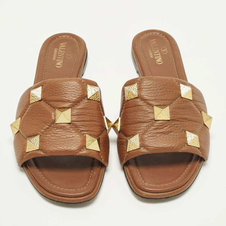 Pre Owned Valentino Roman Stud Size 38 Brown Leather Flat Sandals