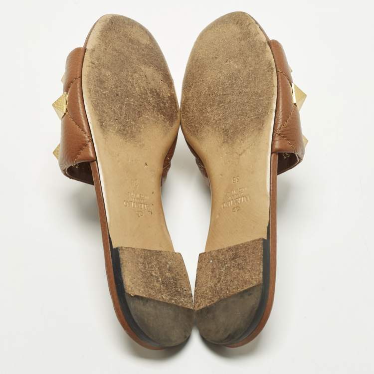 Pre Owned Valentino Roman Stud Size 38 Brown Leather Flat Sandals