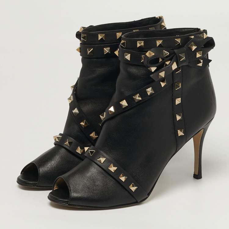 Pre Owned Valentino Rockstud Size 39 Black Leather Ankle Length Boots