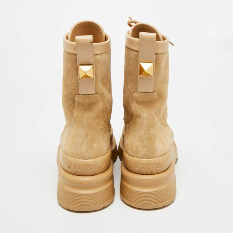 Pre Owned Valentino Rockstud Size 37 Beige Leather and Suede Ankle Length Boots