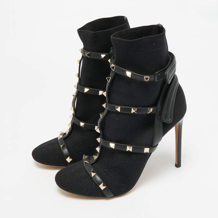 Pre Owned Valentino Rockstud Size 39.5 Black Fabric and Leather Ankle Length Boots