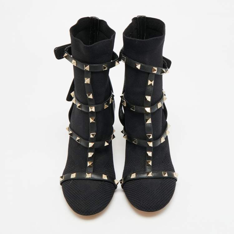 Pre Owned Valentino Rockstud Size 39.5 Black Fabric and Leather Ankle Length Boots