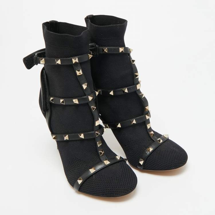 Pre Owned Valentino Rockstud Size 39.5 Black Fabric and Leather Ankle Length Boots