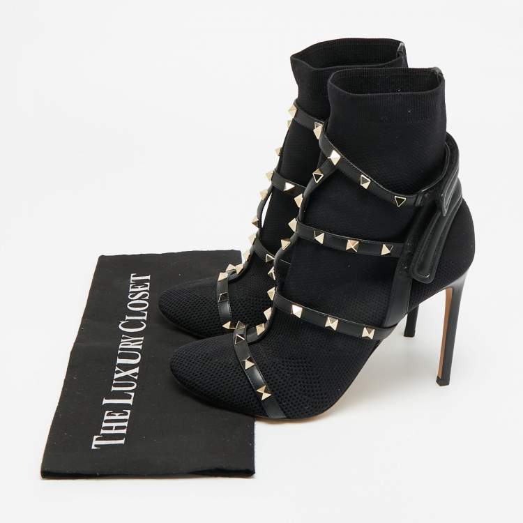 Pre Owned Valentino Rockstud Size 39.5 Black Fabric and Leather Ankle Length Boots