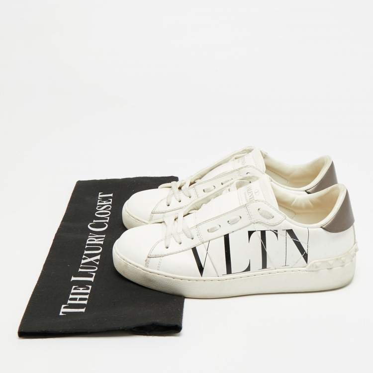 Pre Owned Valentino VLTN Size 35.5 White Leather Low Top Sneakers