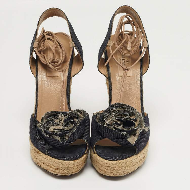 Pre Owned Valentino Flower Applique Size 38.5 Navy Blue Denim Espadrille Wedge Sandals