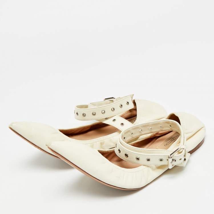 Pre Owned Valentino Love Latch Size 38 White Leather Cross Strap Ballet Flats