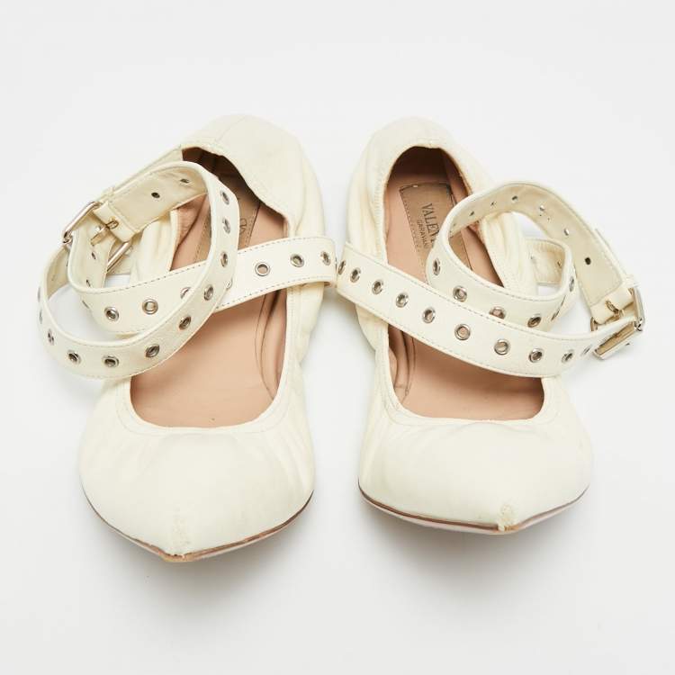 Pre Owned Valentino Love Latch Size 38 White Leather Cross Strap Ballet Flats