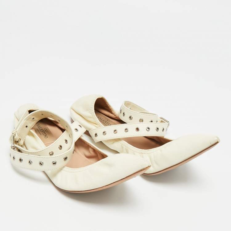 Pre Owned Valentino Love Latch Size 38 White Leather Cross Strap Ballet Flats