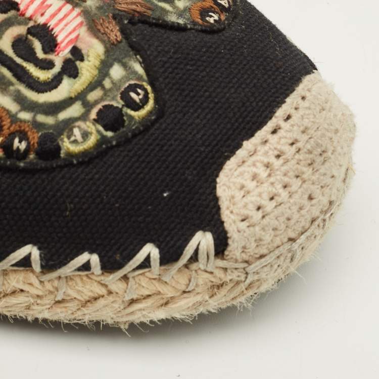 Pre Owned Valentino Rockstud Size 39 Black Canvas Embroidered Butterfly Espadrille Flats