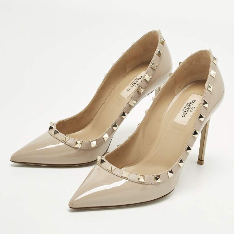 Pre Owned Valentino Rockstud Size 38 Beige Patent Leather Pumps
