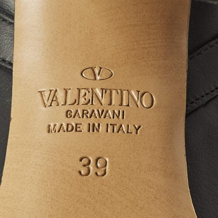 Pre Owned Valentino Rockstud Size 39 Black Leather Ankle Length Boots